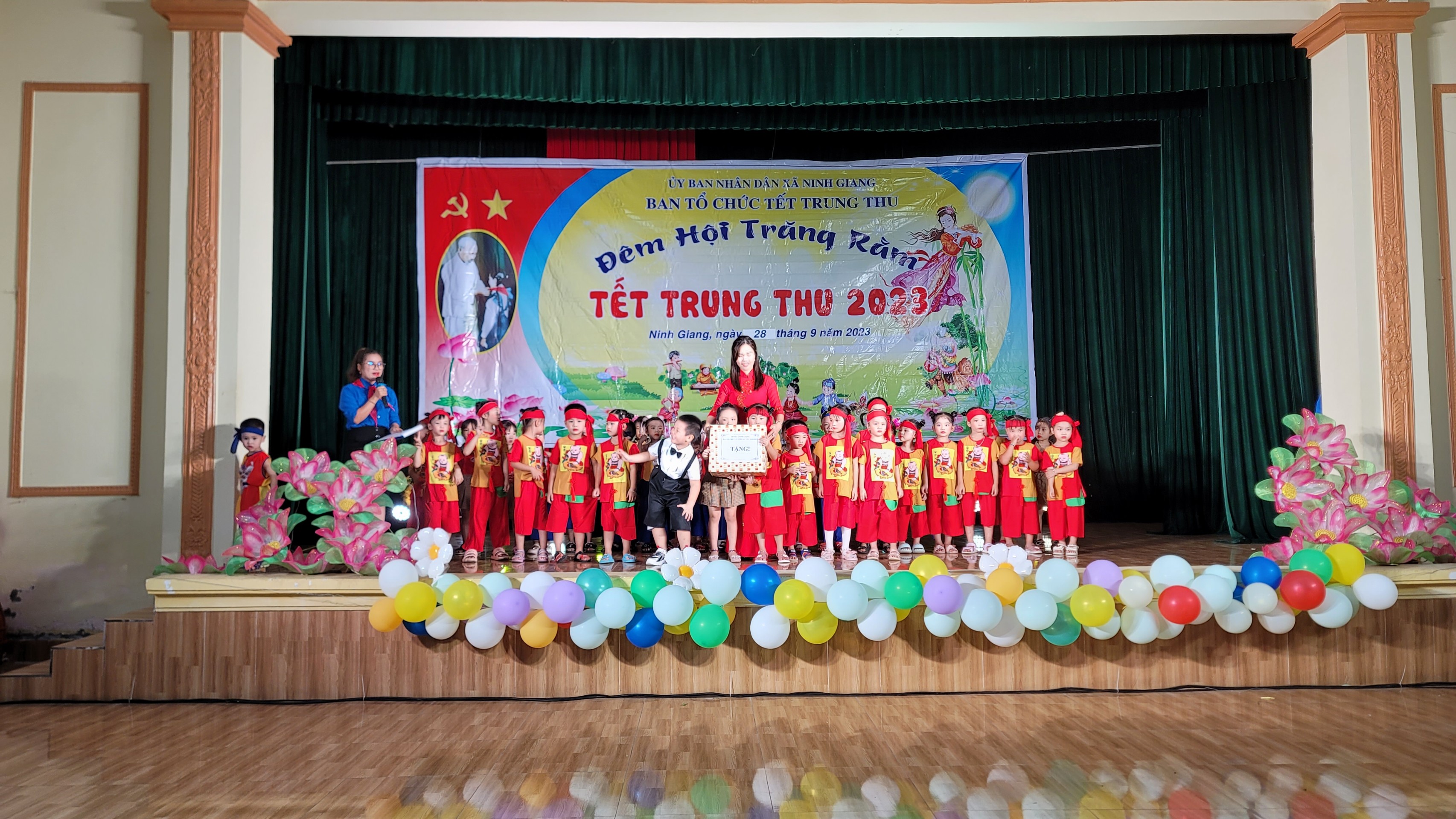 Trang chủ - Ủy ban nhân dân xã Ninh Giang huyện Hoa Lư tỉnh Ninh Bình